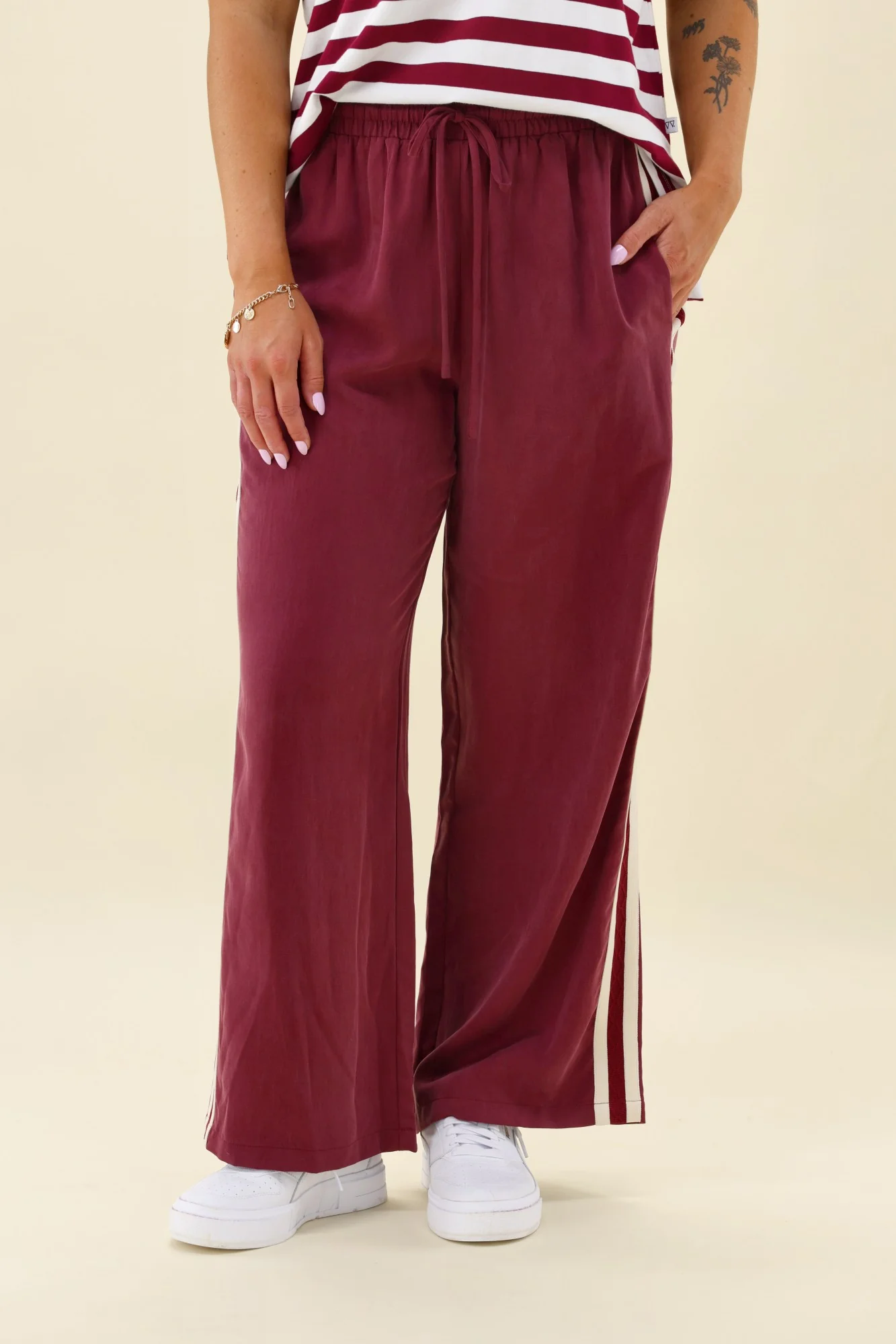 Shine On Label Marisol Pant Wine - Image 5