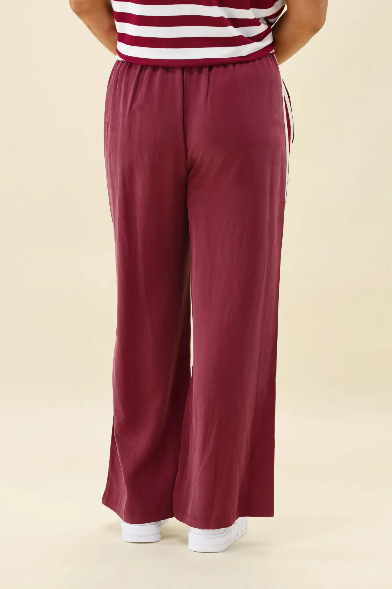 Shine On Label Marisol Pant Wine - Image 8