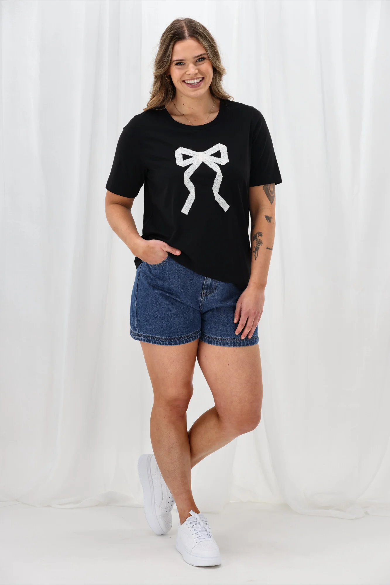 Shine On Label Nellie Bow Tee Shirt Black - Image 3