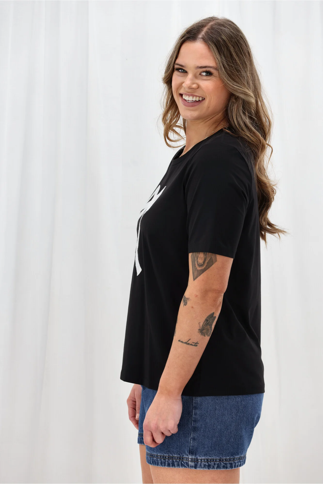 Shine On Label Nellie Bow Tee Shirt Black - Image 6