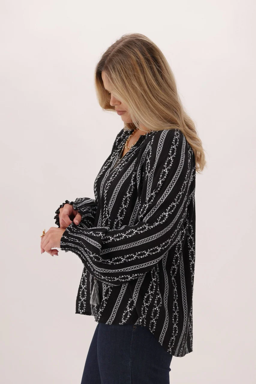 Shine On Label Nomad Top Black - Image 7