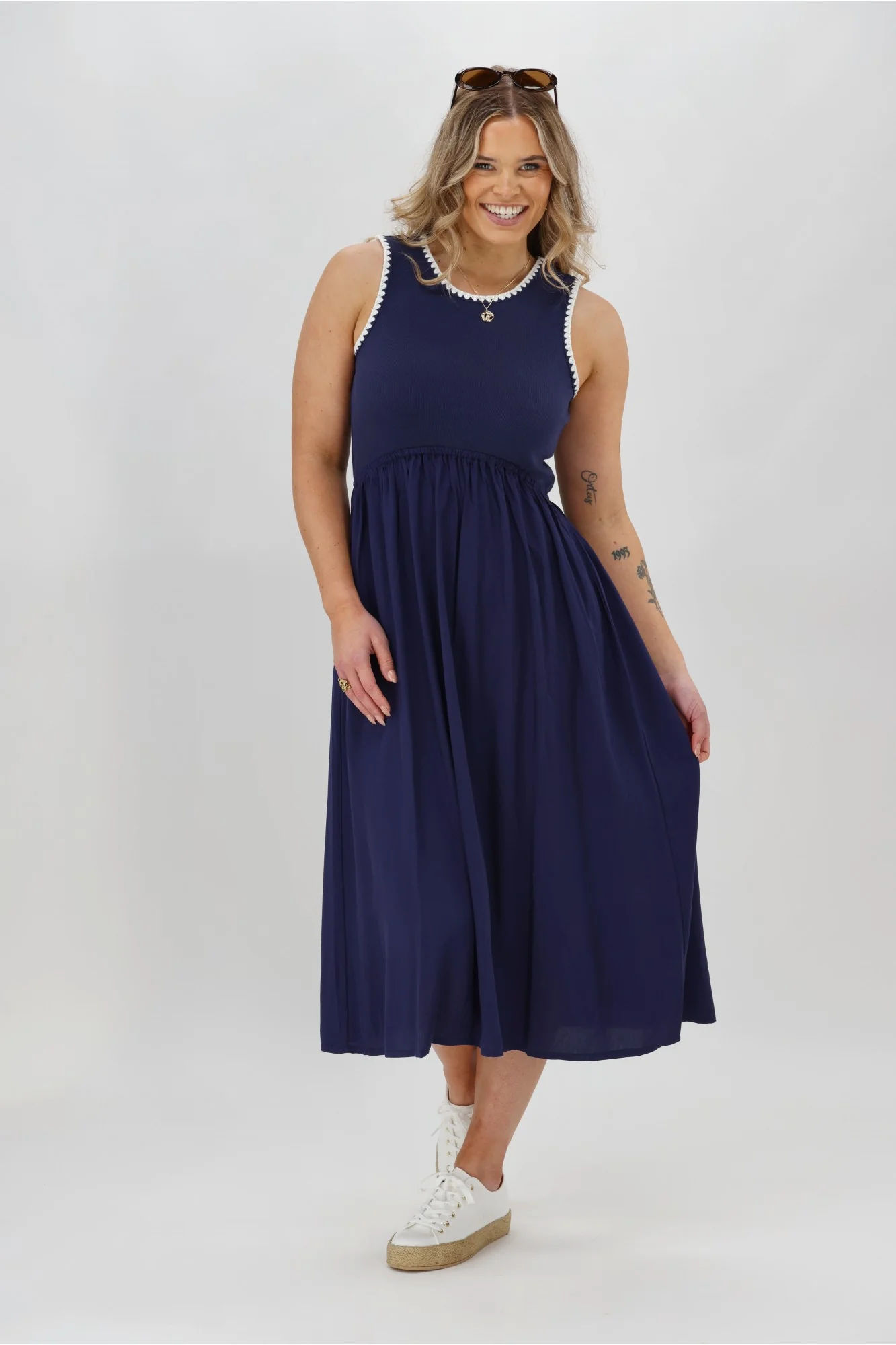 Shine On Label Novara Midi Dress Midnight - Image 6