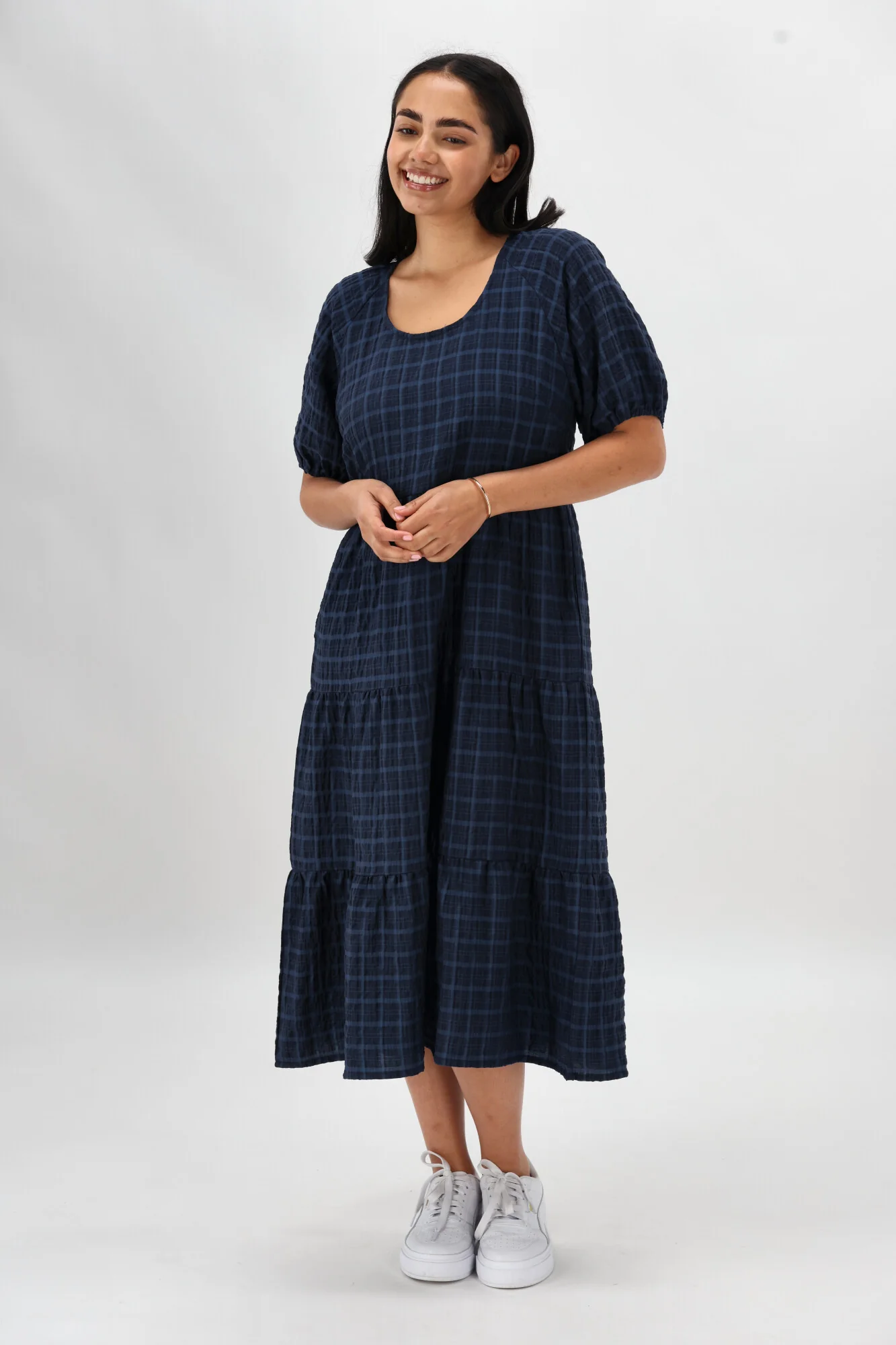 Shine On Label Odessa Tiered Midi Dress Dark Blue - Image 4