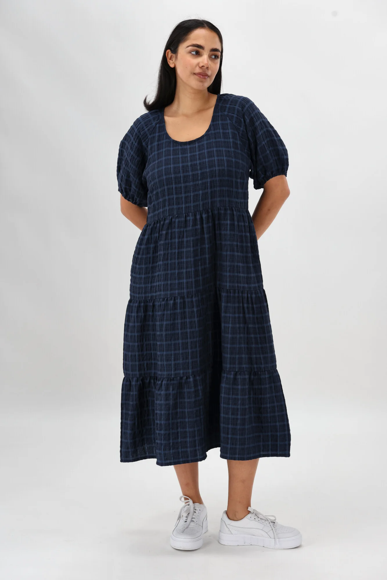 Shine On Label Odessa Tiered Midi Dress Dark Blue - Image 5