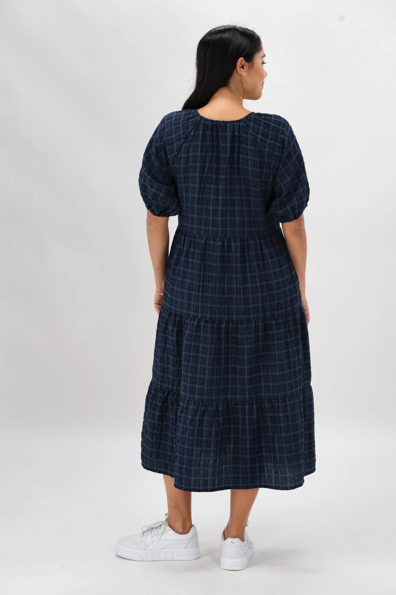 Shine On Label Odessa Tiered Midi Dress Dark Blue - Image 7