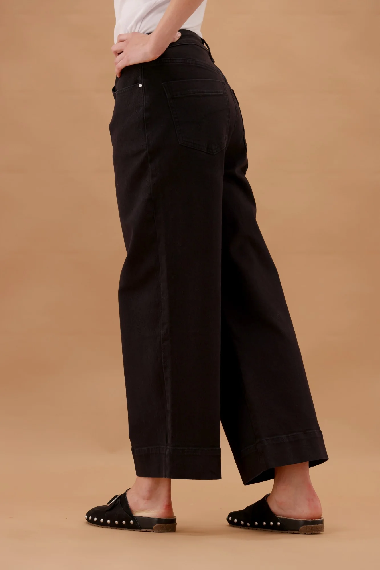 Shine On Label Owen Wide Leg Cropped Jean Black - Image 7
