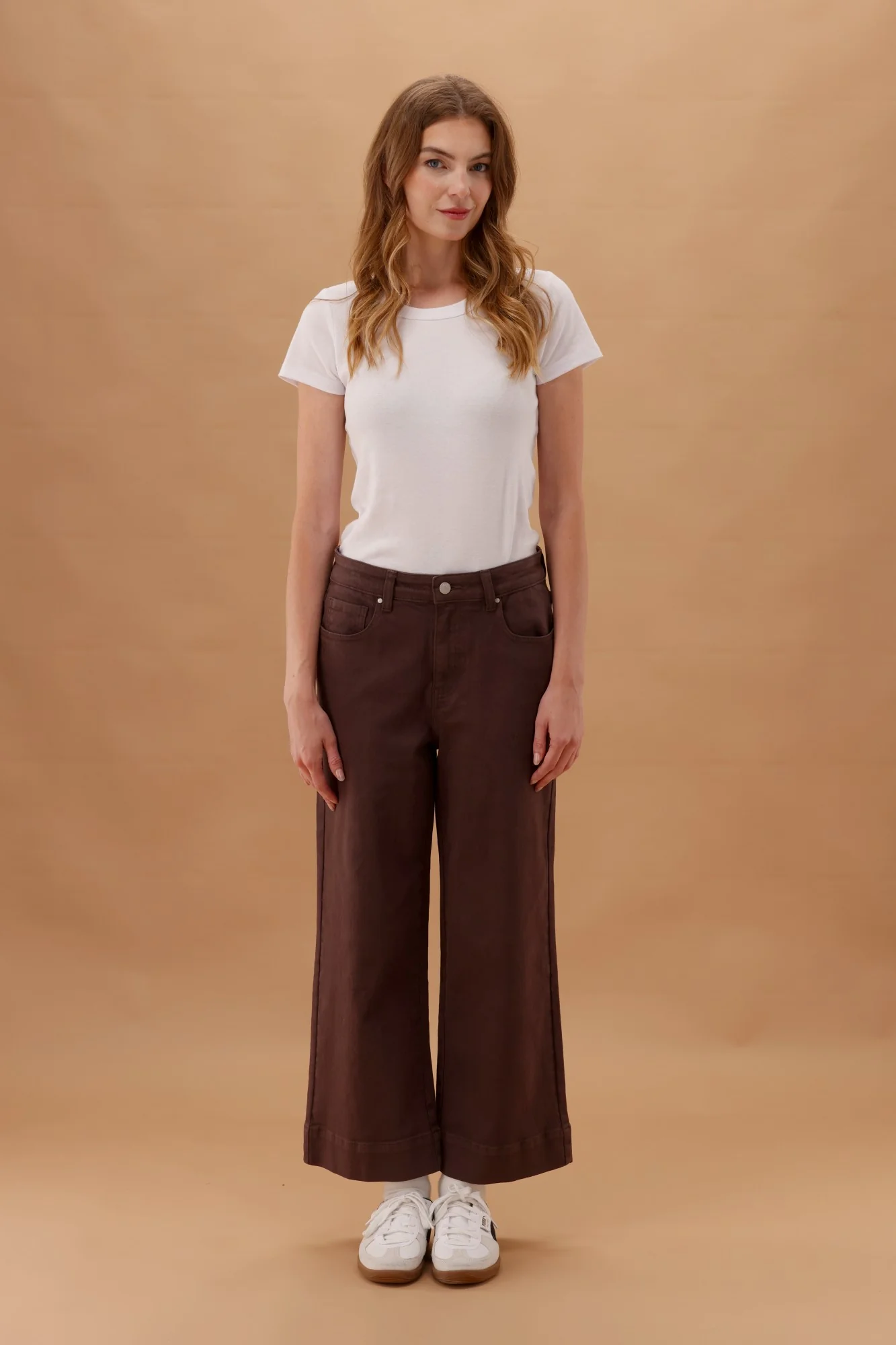 Shine On Label Owen Wide Leg Cropped Jeans Cocoa - Image 2