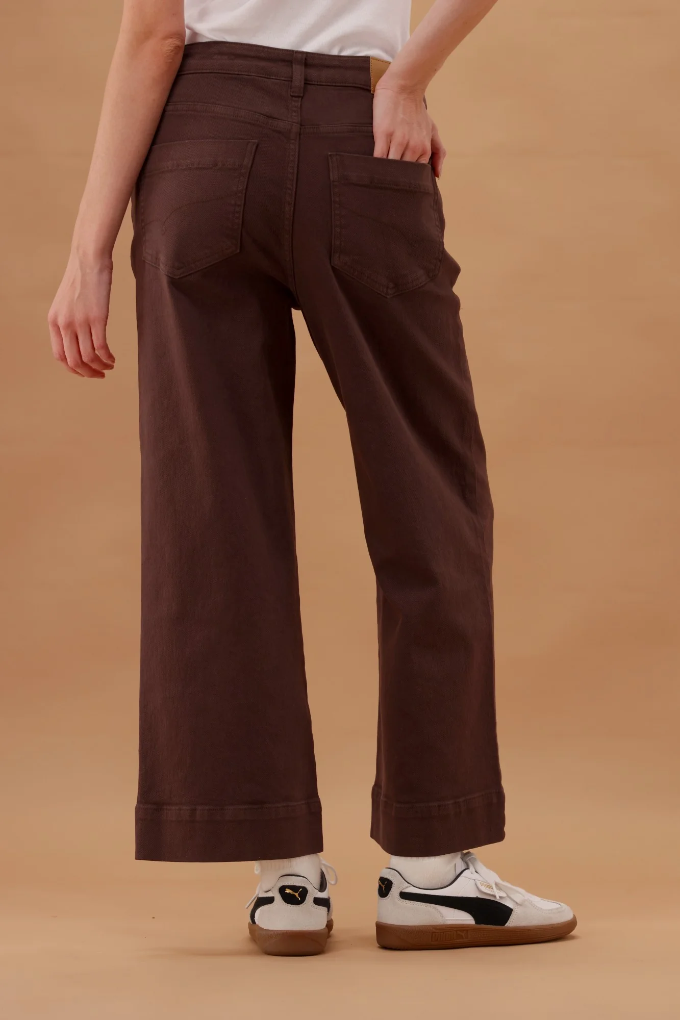 Shine On Label Owen Wide Leg Cropped Jeans Cocoa - Image 6