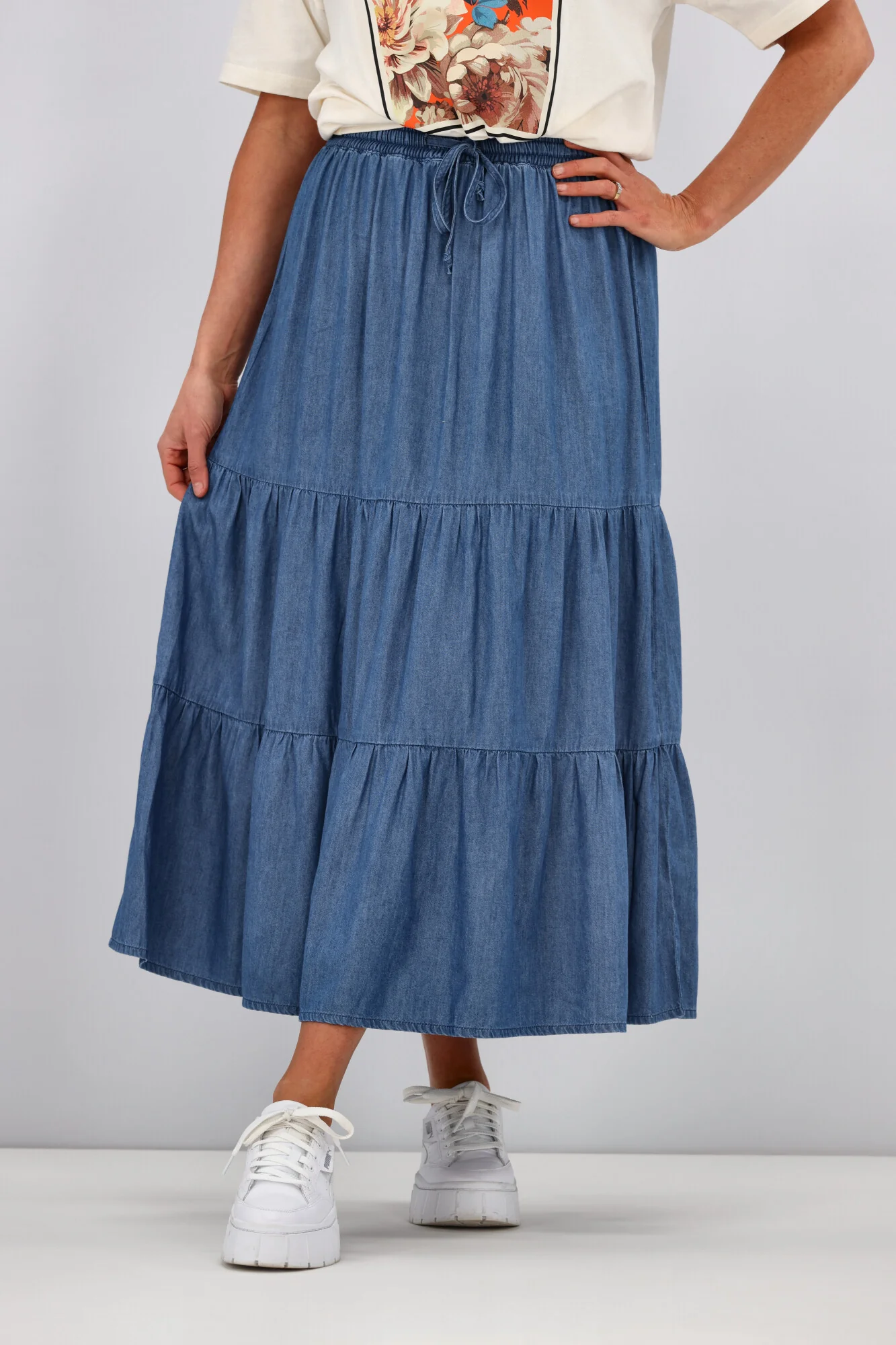 Shine On Label Polly Chambray Tiered Midi Skirt Blue - Image 2