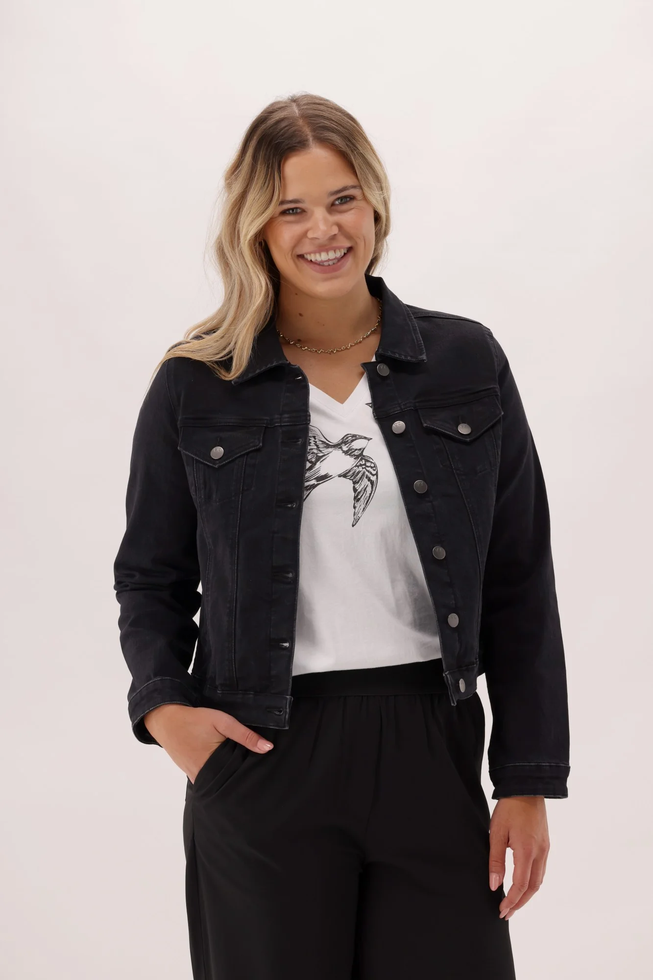 Shine On Label Quinn Stretch Denim Jacket Black