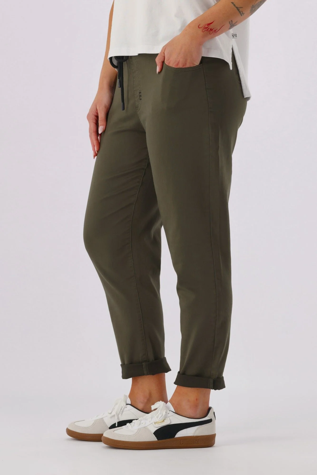 Shine On Label Raglan Jogger Khaki - Image 5