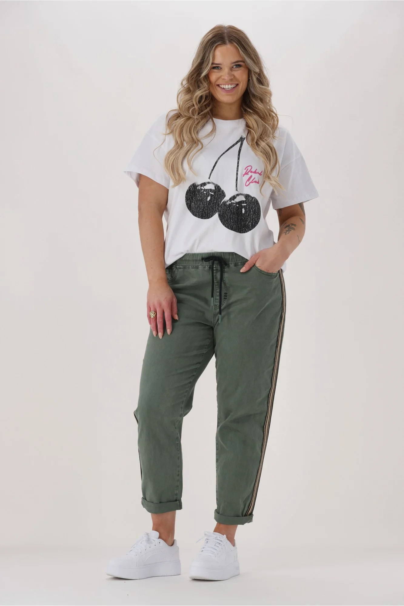 Shine On Label Raglan Jogger Khaki - Image 5