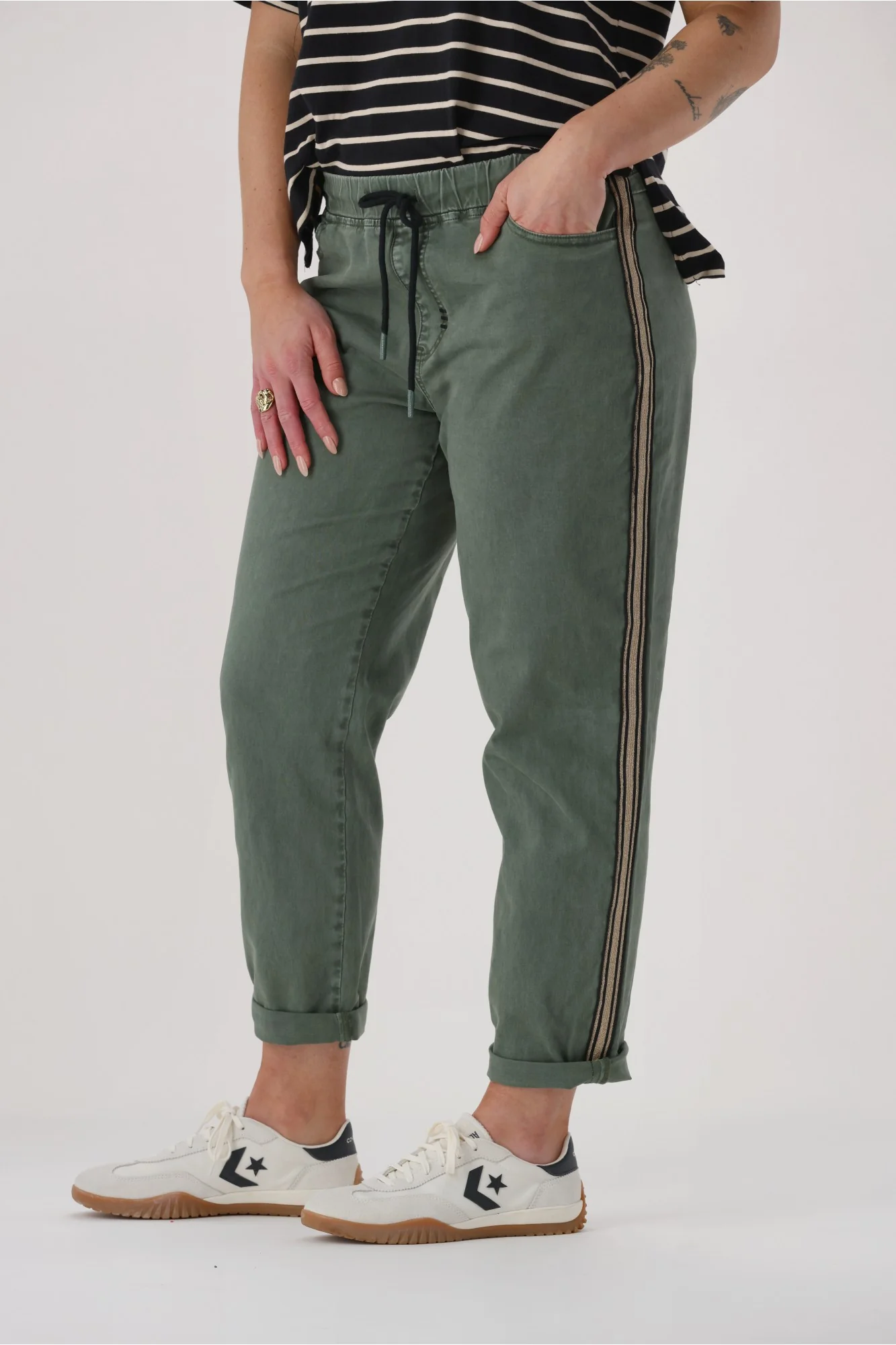Shine On Label Raglan Jogger Khaki - Image 9