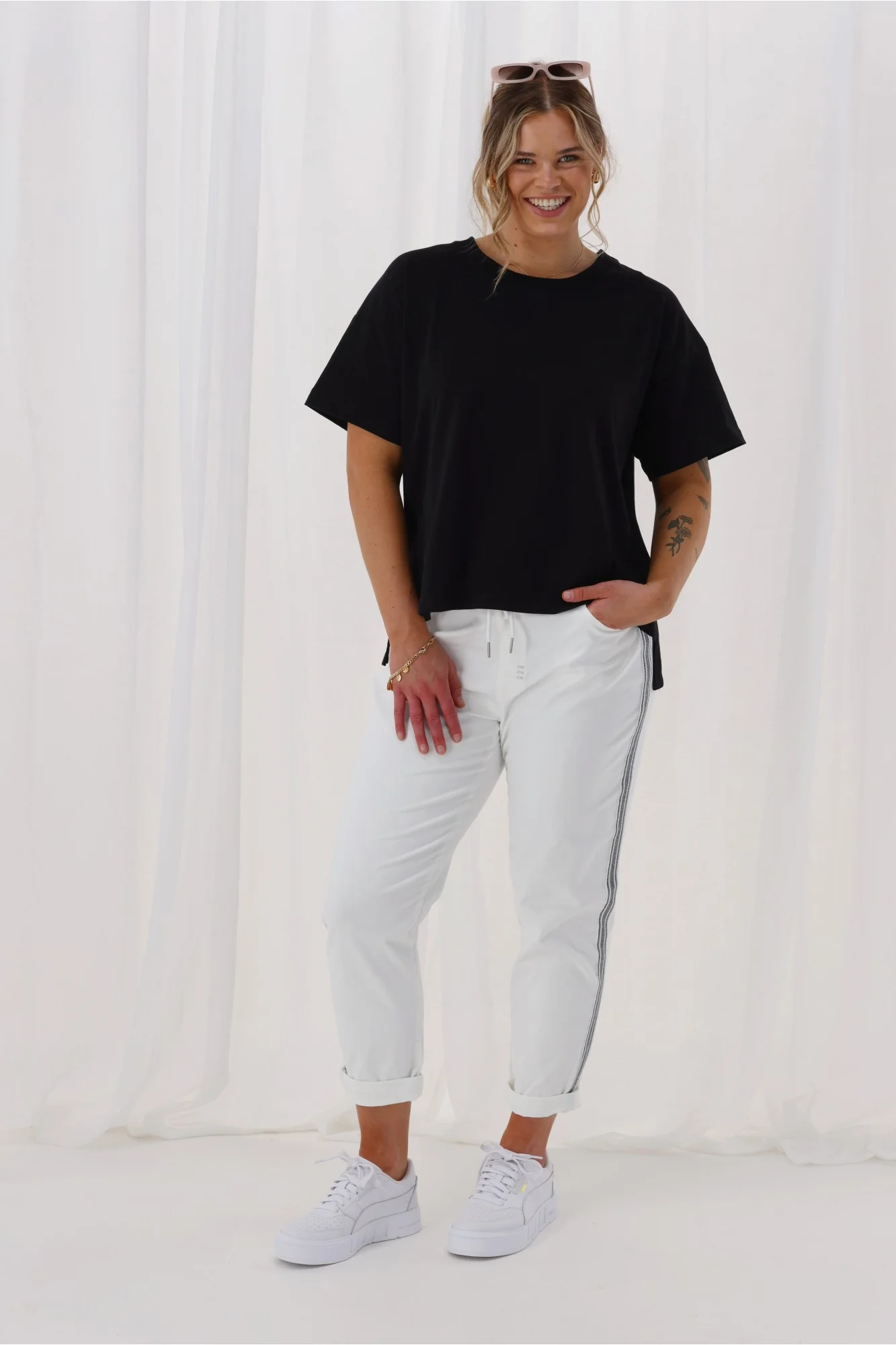 Shine On Label Raglan Jogger White - Image 3