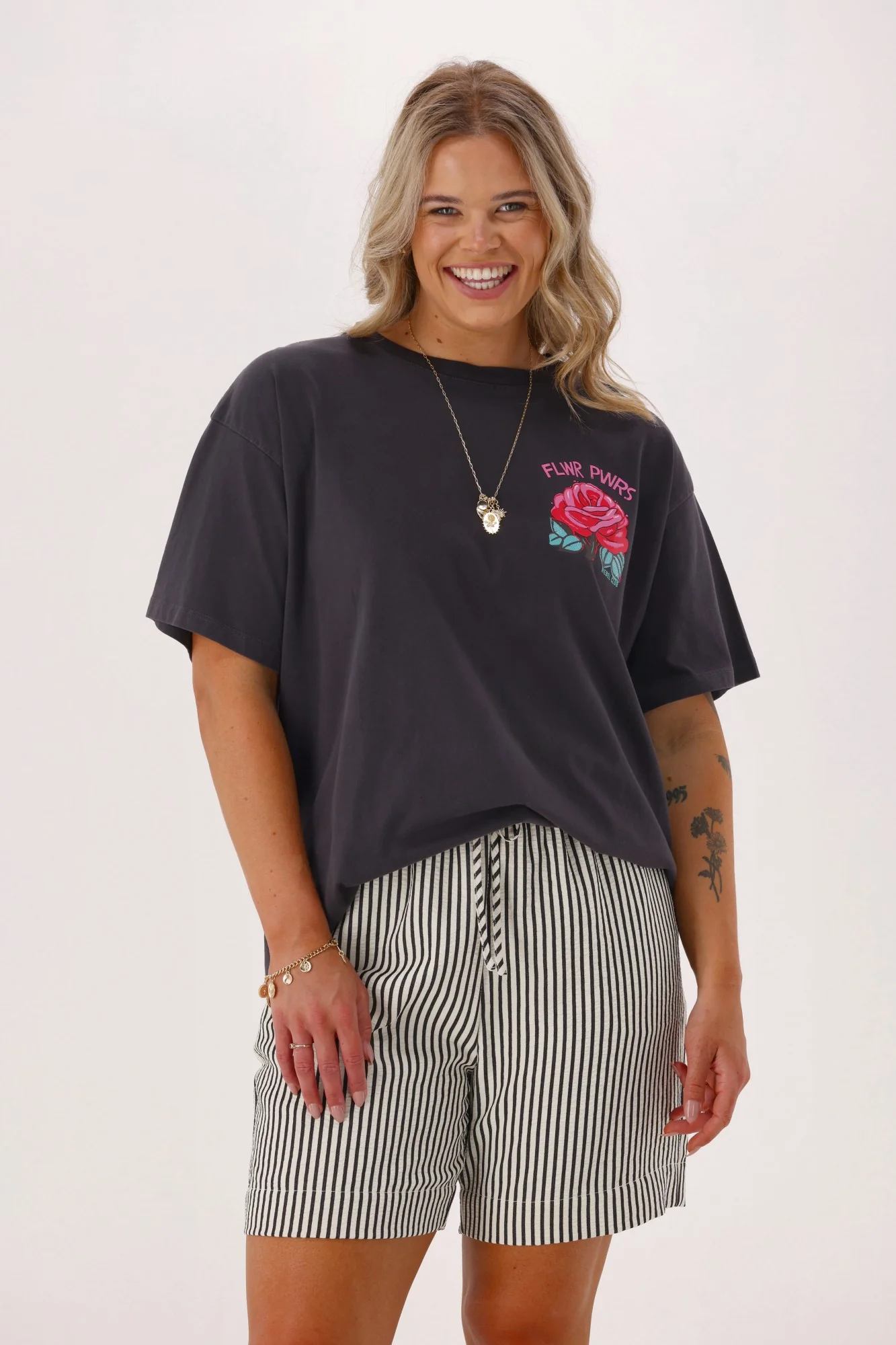 Shine On Label Ravi Short Natural Black Stripe
