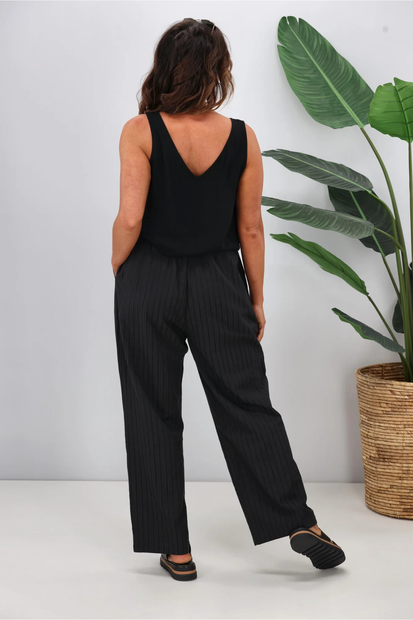 Shine On Label Ravi Wide Leg Pants Black - Image 6
