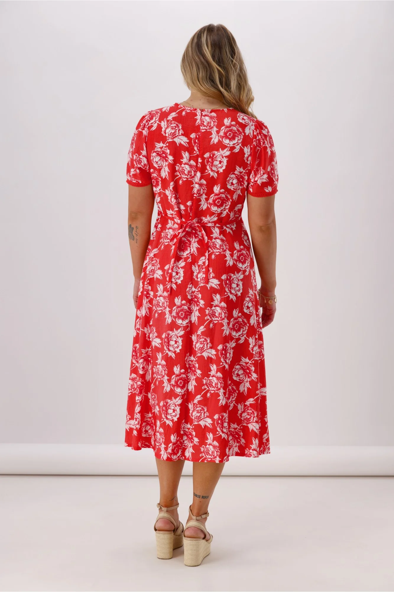 Shine On Label Rheo Empire Line Dress Coral Floral - Image 6