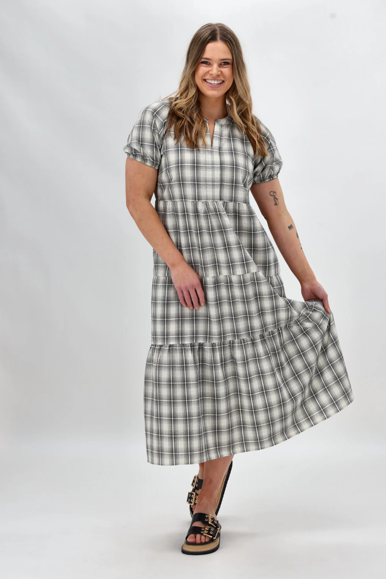 Shine On Label Rita Midi Dress Natural Check