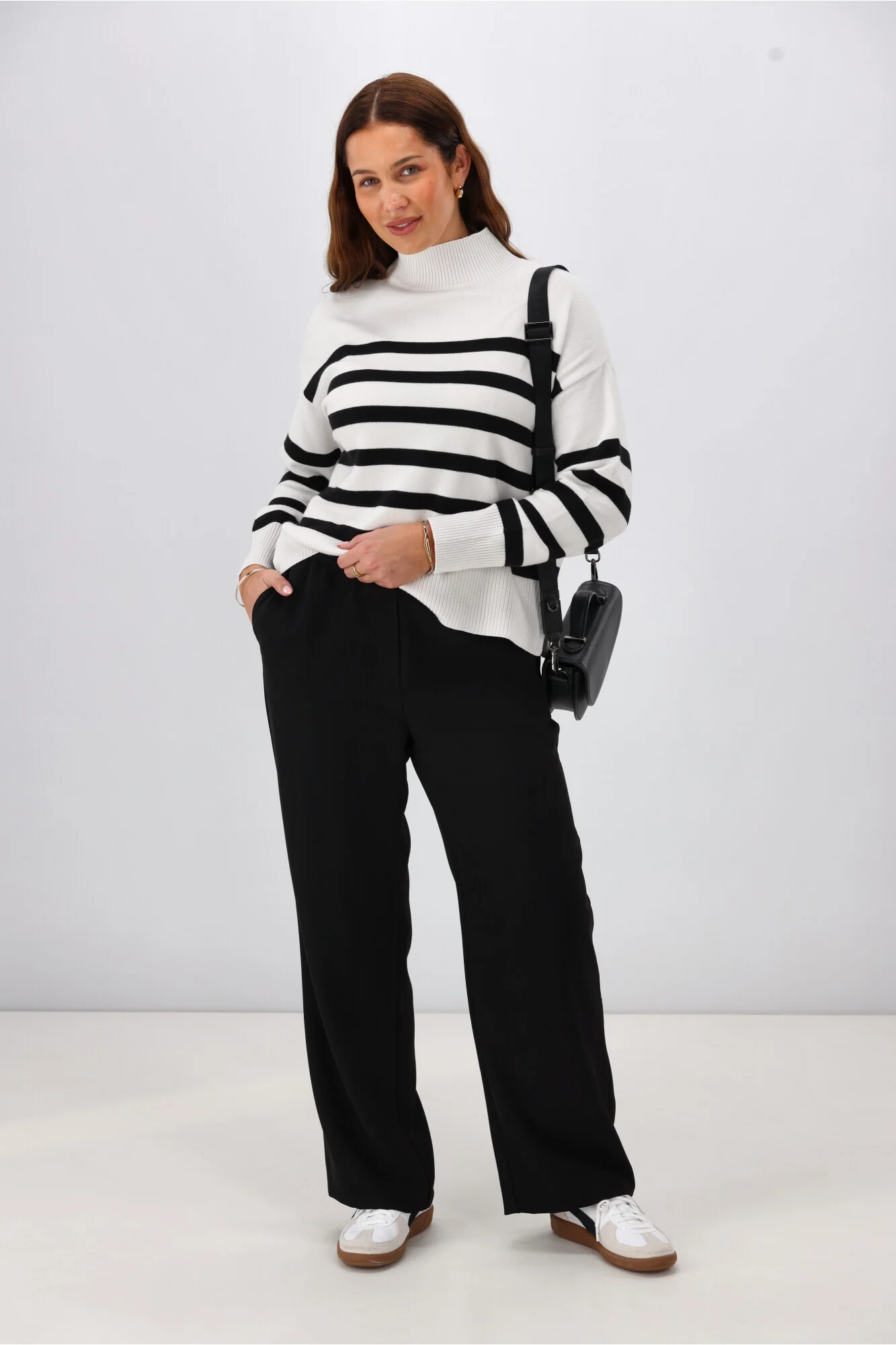 Shine On Label Roman Exposed Elastic Waist Wide Leg Pant Black