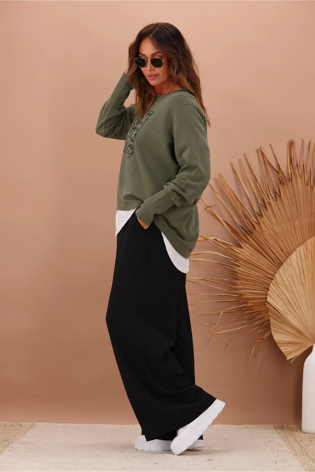 Shine On Label Rowen Wide Leg Pants Black - Image 3