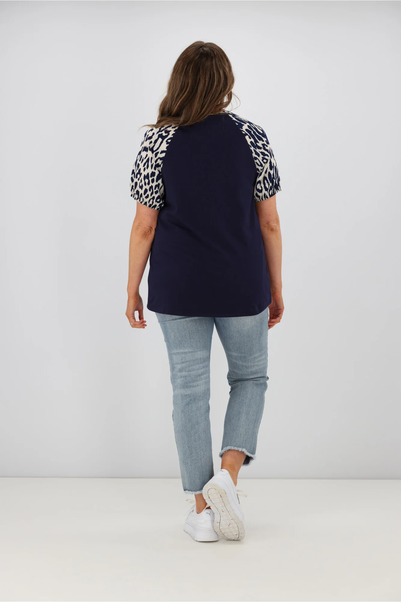 Shine On Label Sariah Animal print Puff Sleeve Top Midnight - Image 6