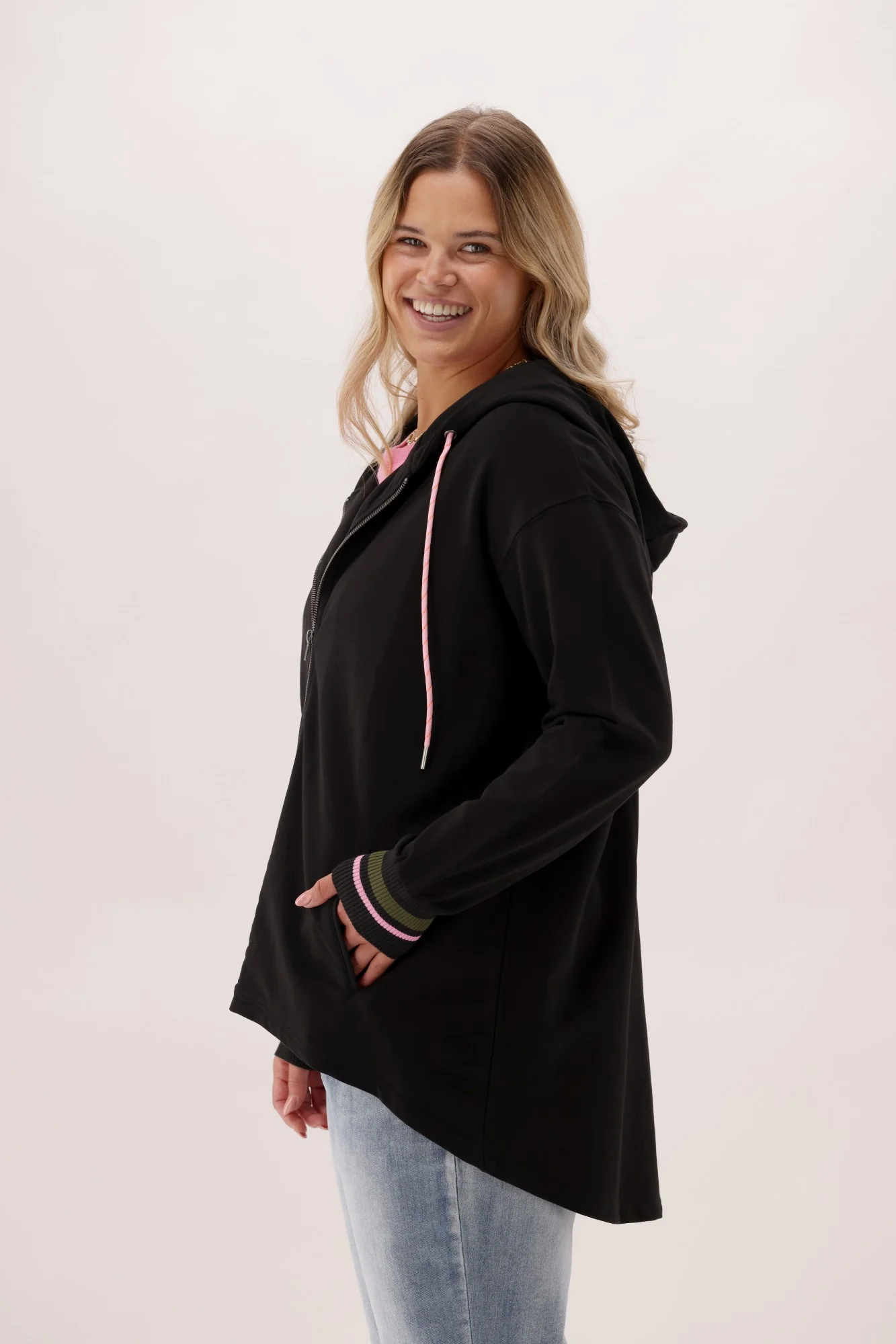 Shine On Label Scout Zipped Hoodie Black - Image 2
