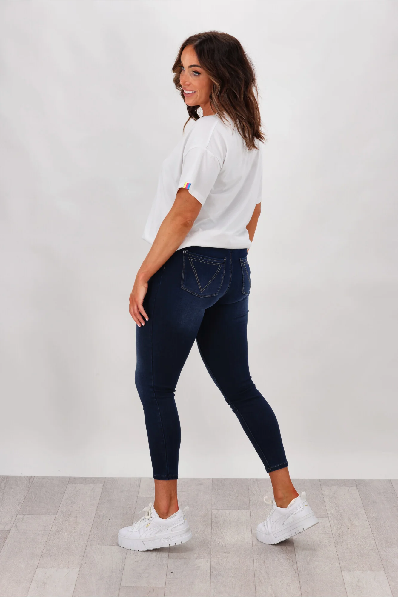 Shine On Label Sculpt Denim Cropped Jean Super Dark Indigo - Image 10