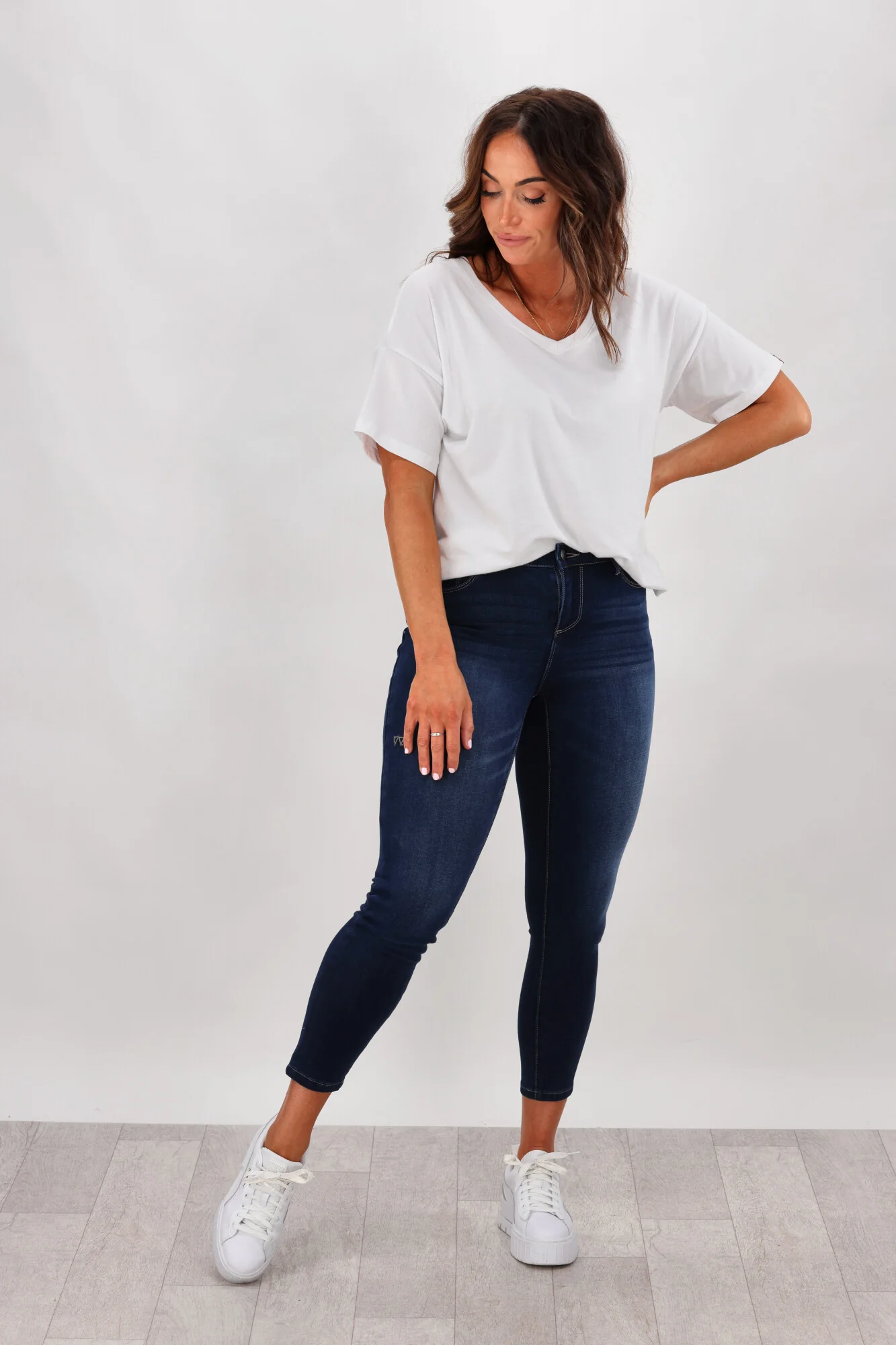 Shine On Label Sculpt Denim Cropped Jean Super Dark Indigo - Image 5
