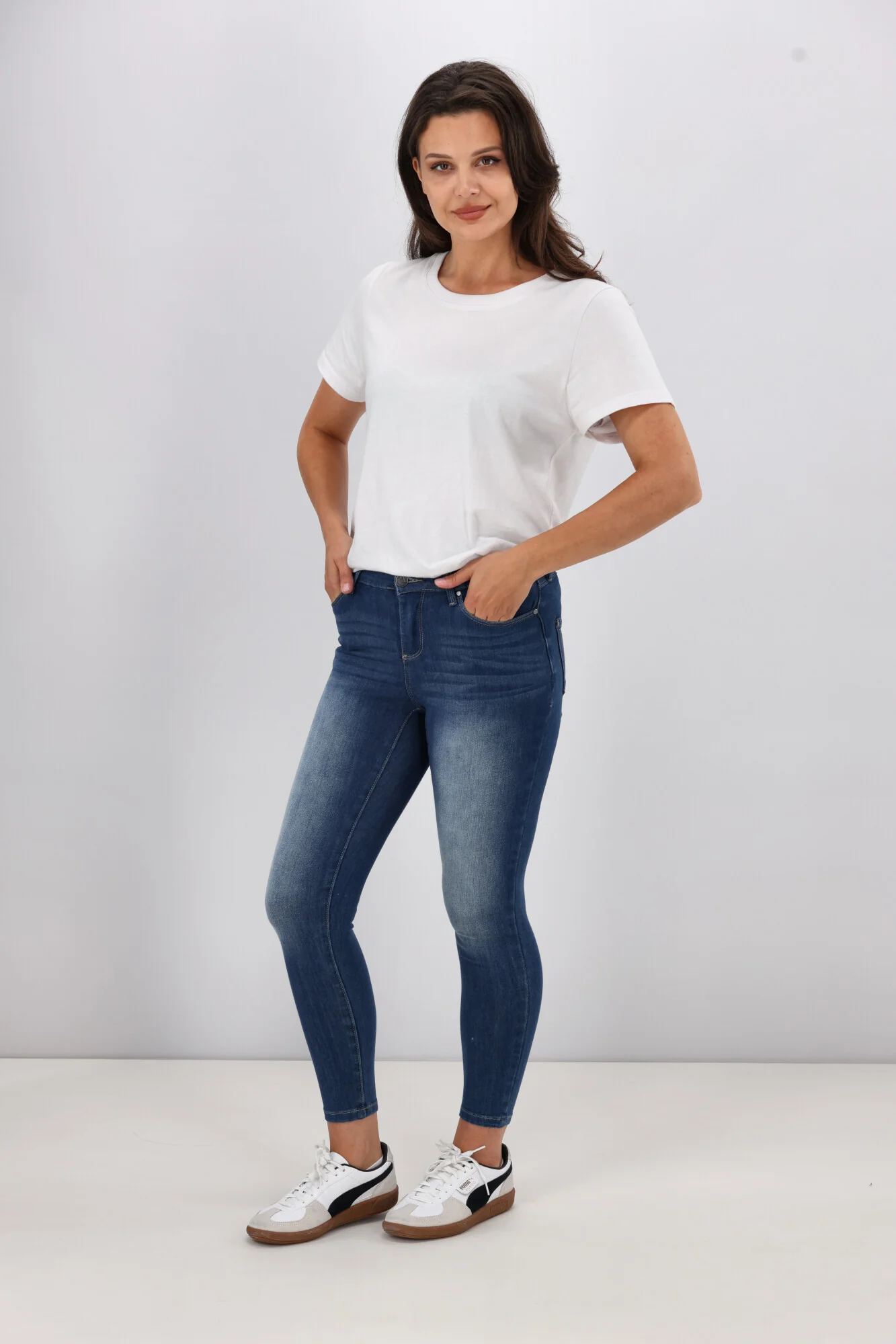 Shine On Label Sculpt Denim Cropped Jean True Blue Wash - Image 6