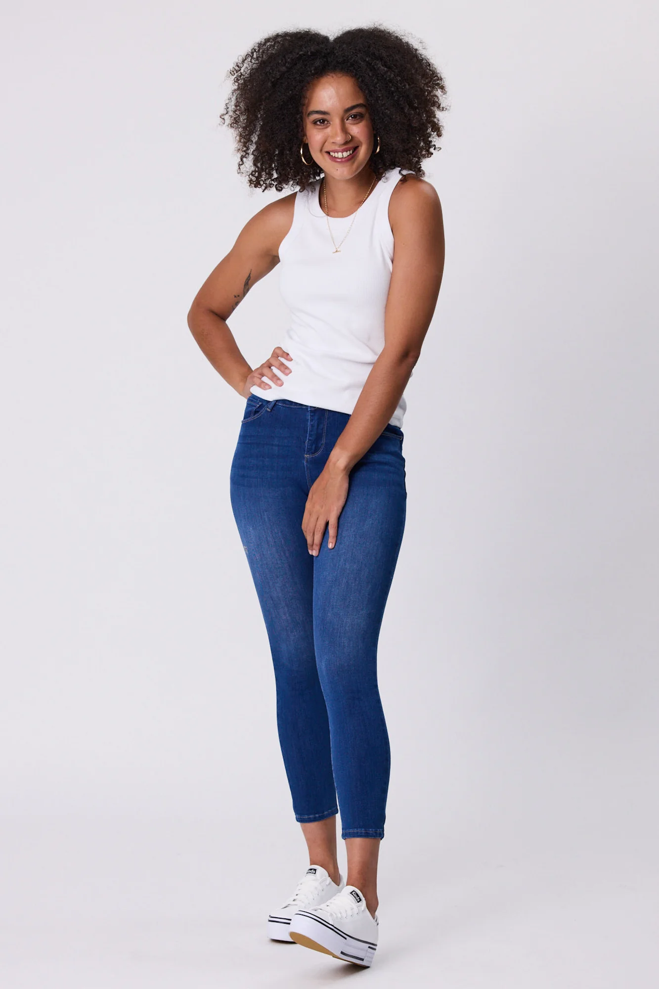 Shine On Label Sculpt Denim Cropped Jean True Blue Wash - Image 9