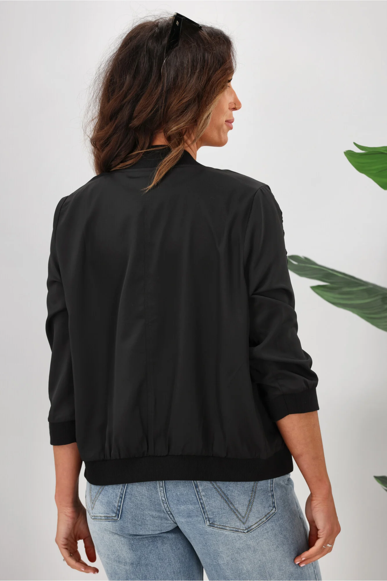 Shine On Label Silvina Gathered Sleeve Bomber Jacket Black - Image 6