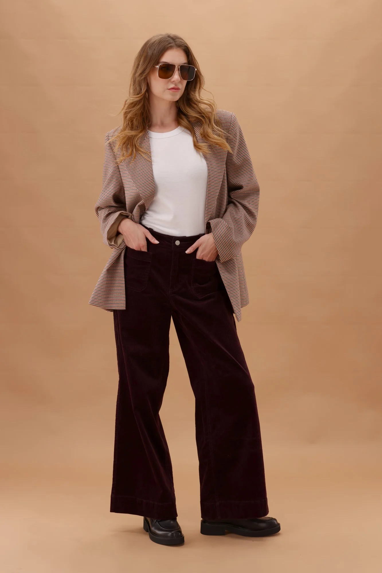 Shine On Label Sloan Corduroy Patch Pocket Jean Berry - Image 3
