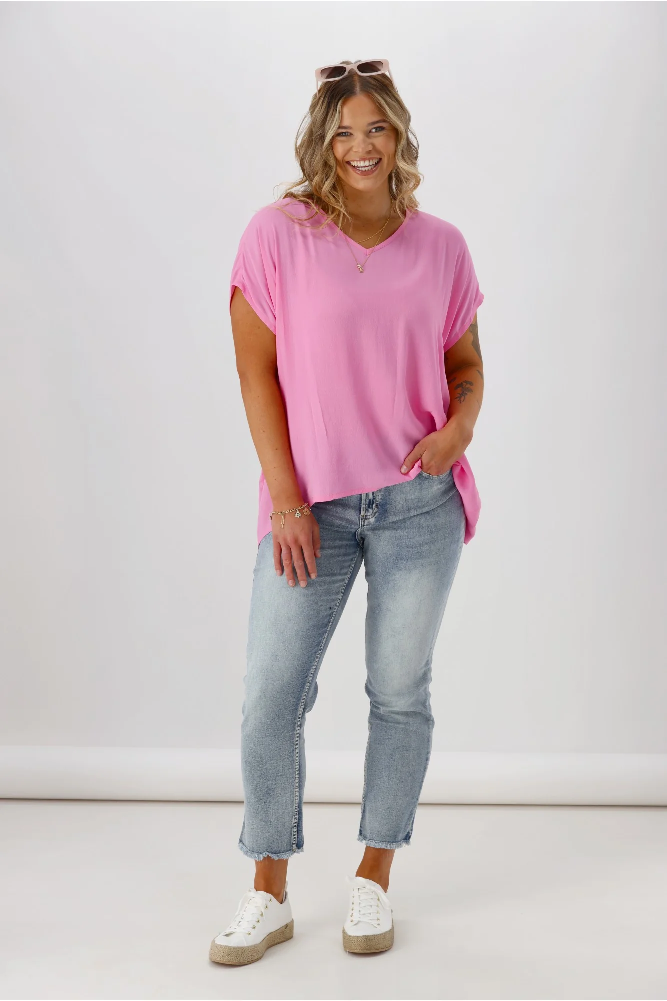 Shine On Label Summer Essential Drape V Neck Top Pale Pink - Image 3