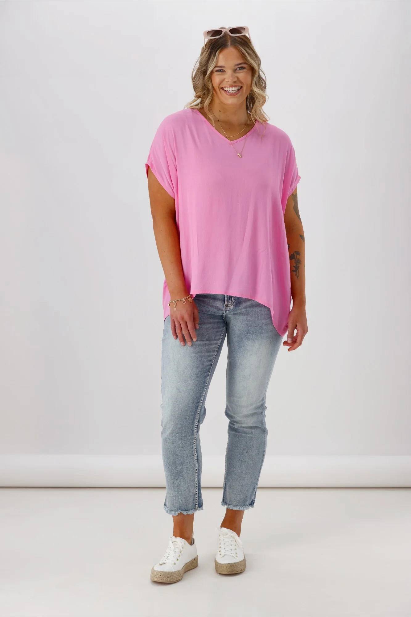 Shine On Label Summer Essential Drape V Neck Top Pale Pink - Image 4