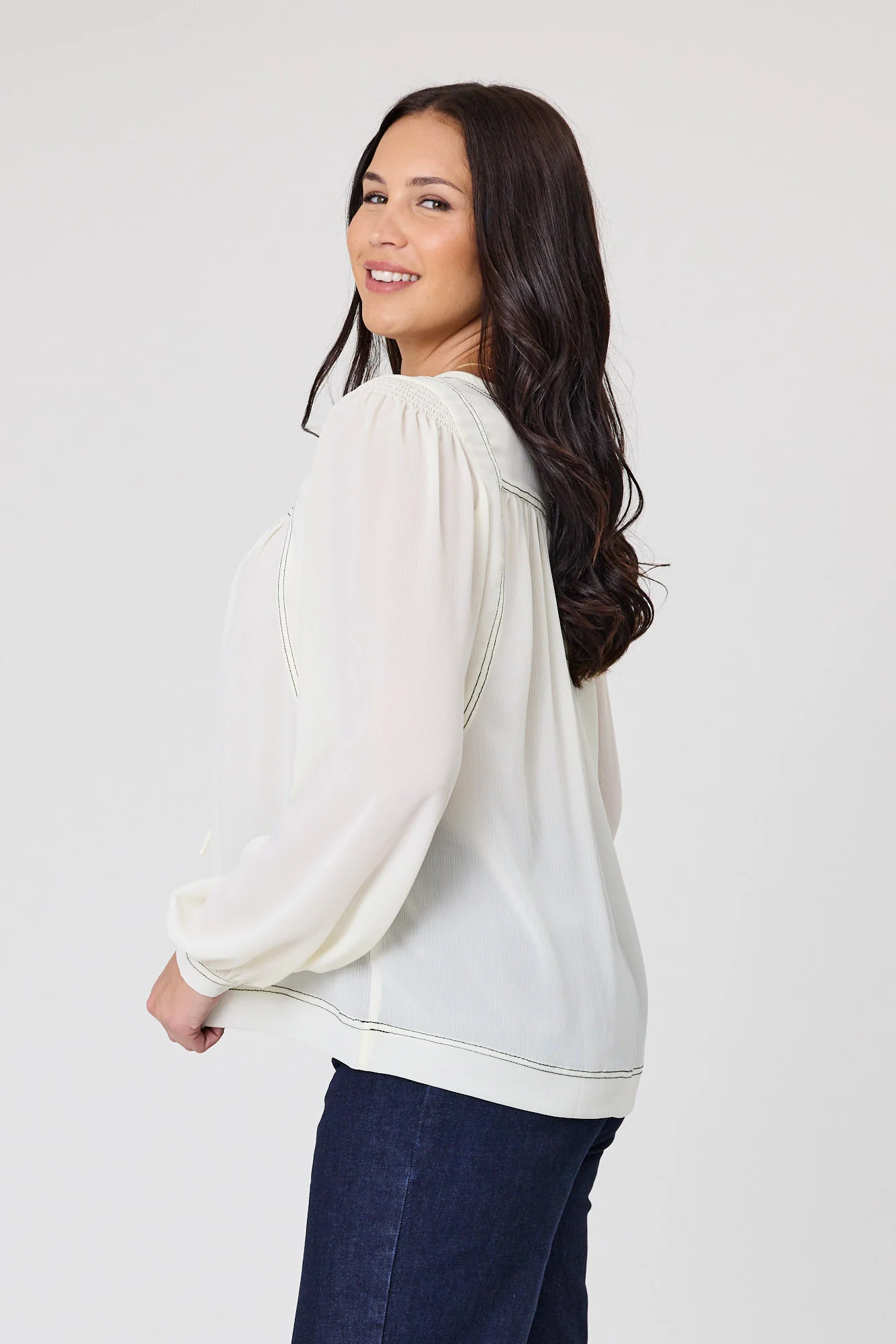 Shine On Label Tare Stitched Detail Top Ivory / Black Contrast - Image 3