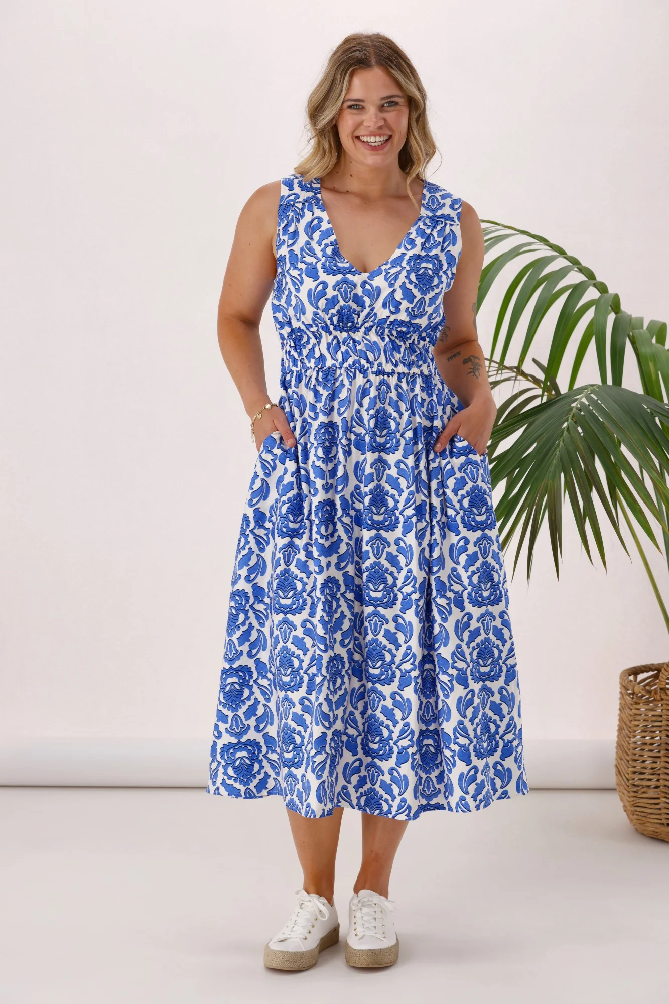 Shine On Label Theassaly Dress Print - Image 2