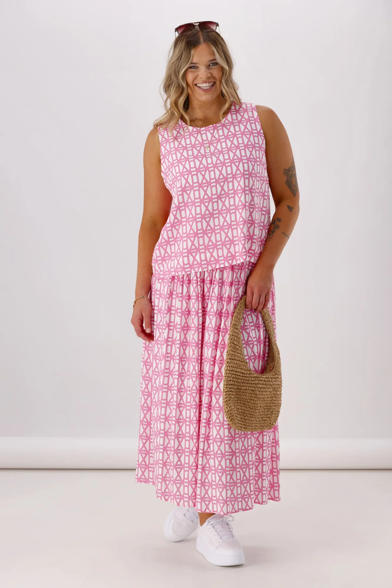 Shine On Label Yumi Tank Pink White Geo - Image 3