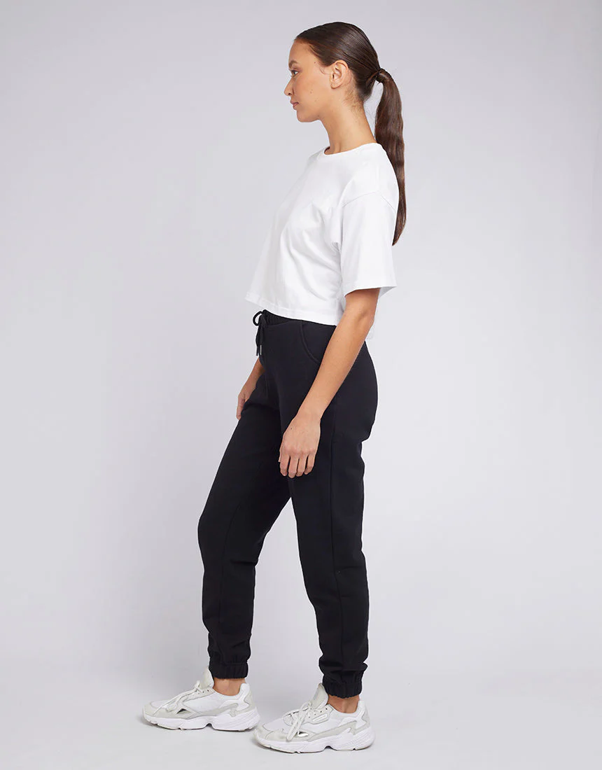 Silent Theory Basic Jogger Black - Image 4