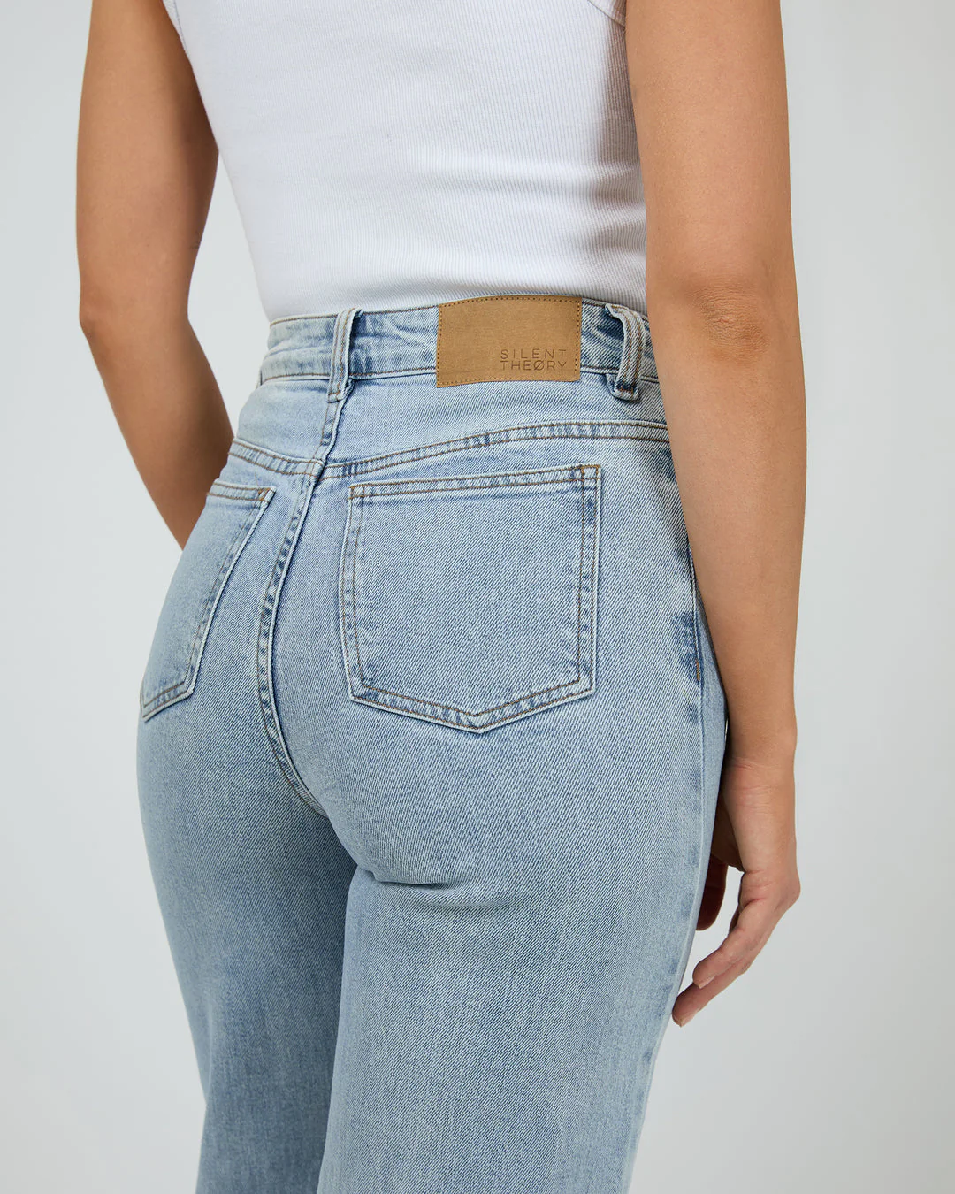 Silent Theory Hunter Comfort Wide Leg Jean Light Blue - Image 6