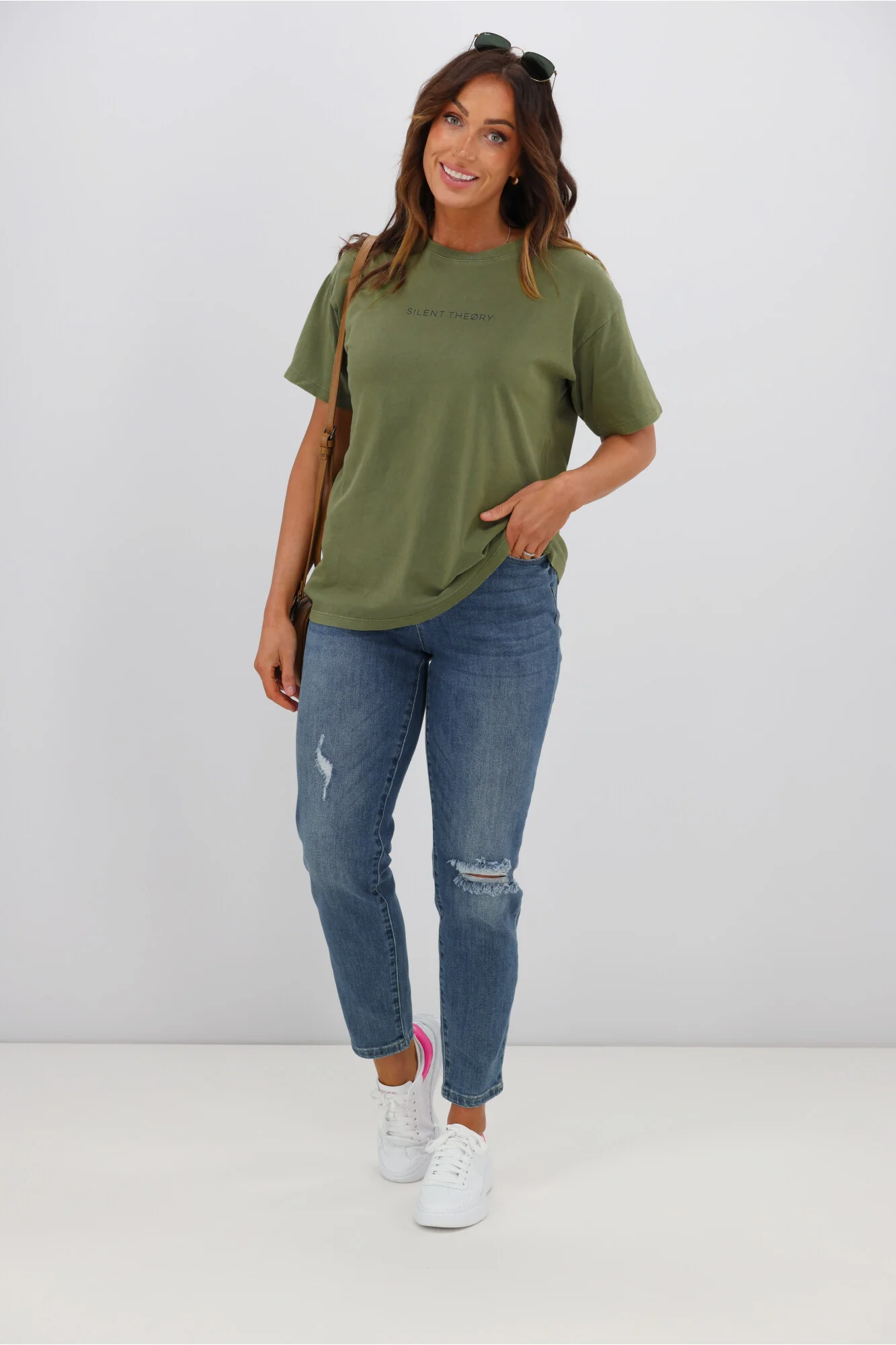 Silent Theory Logo Tee Khaki - Image 4