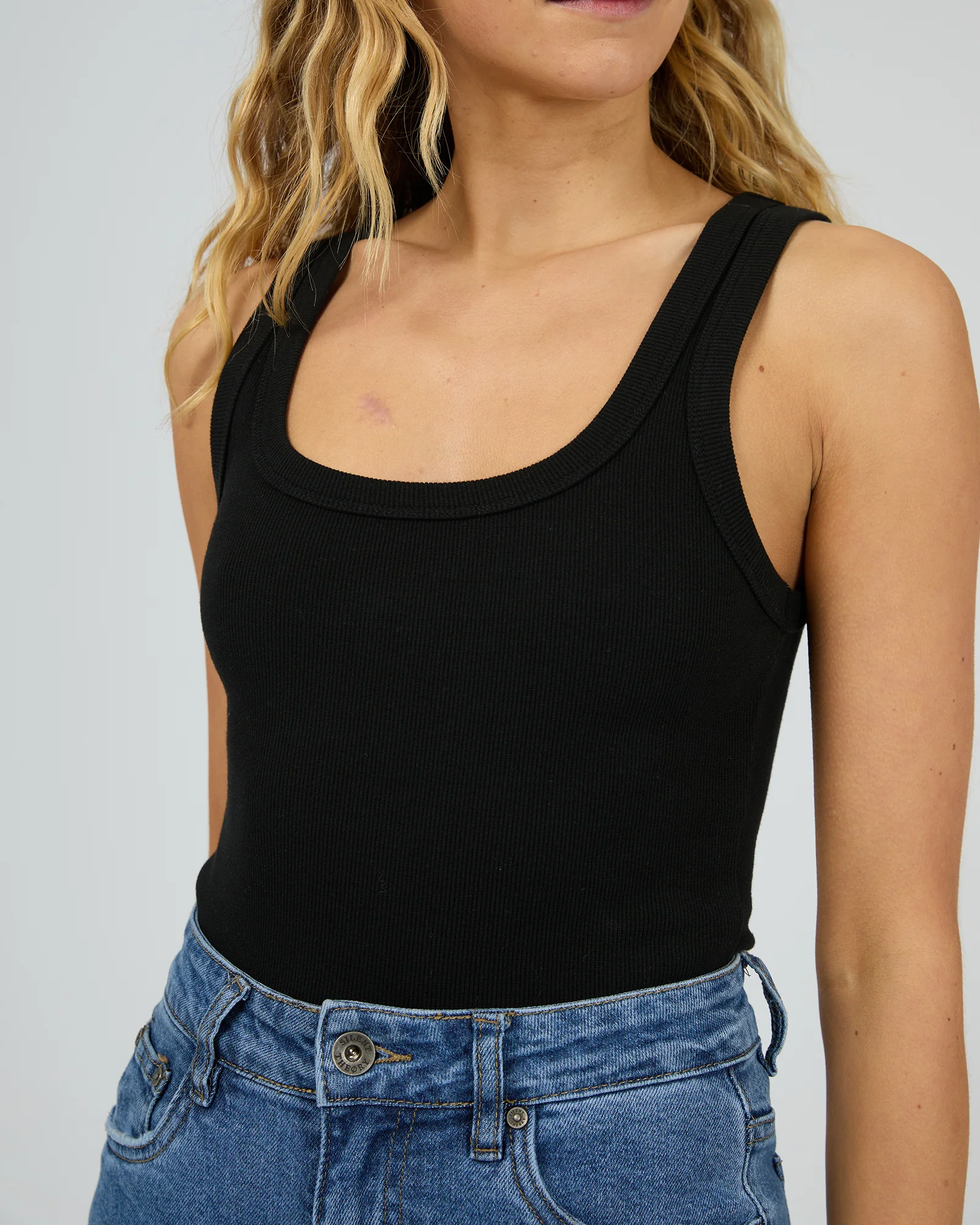 Silent Theory Mia Tank Black - Image 2
