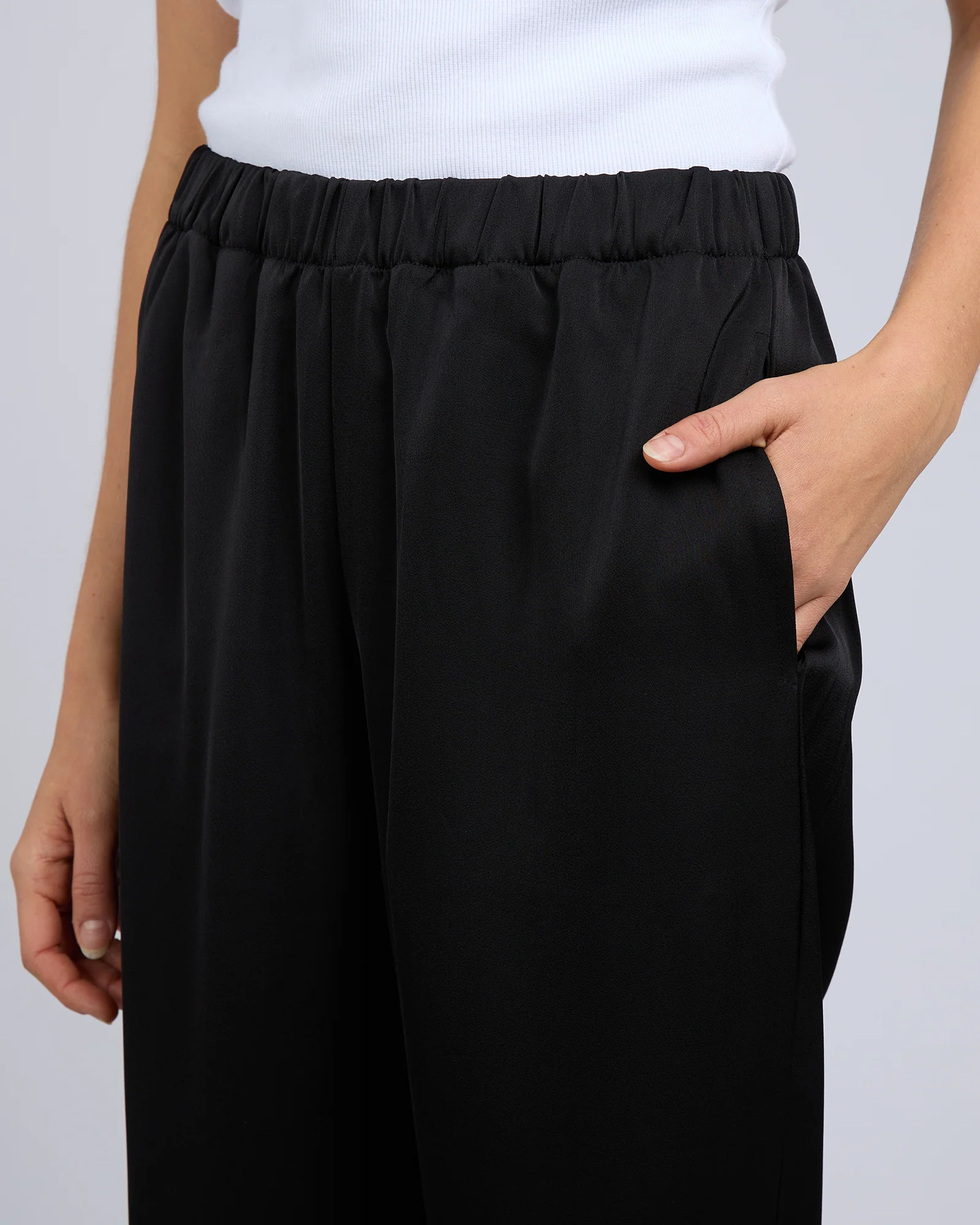 Silent Theory Raya Pant Black - Image 4