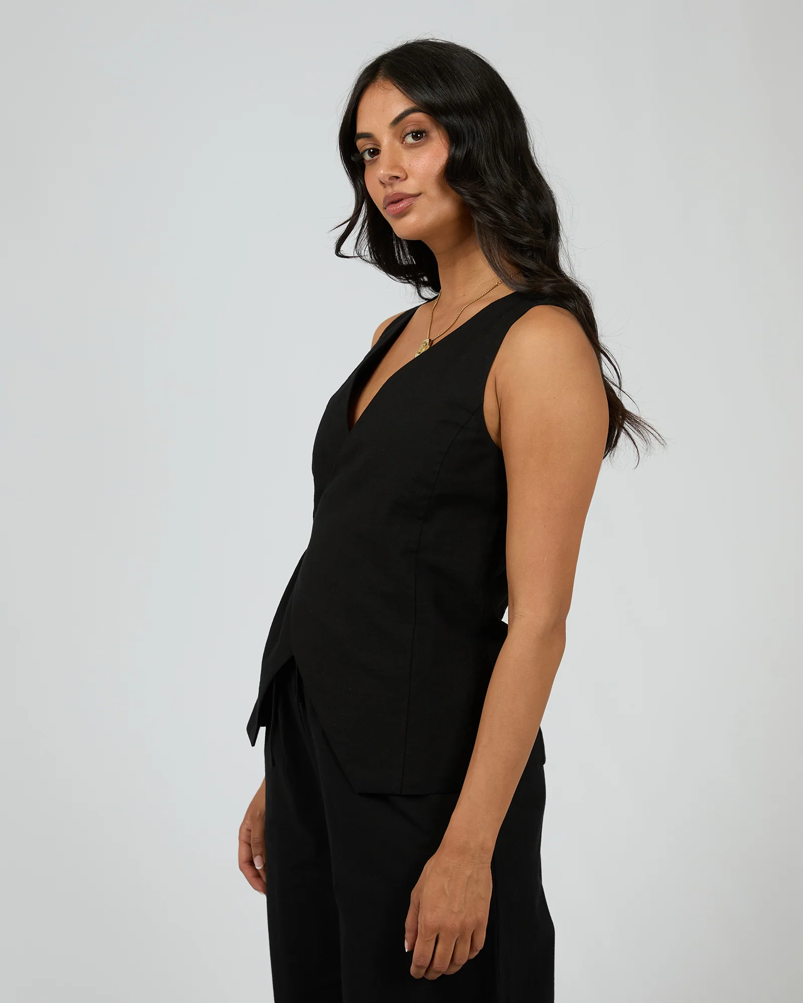 Silent Theory Willa Vest Black - Image 3
