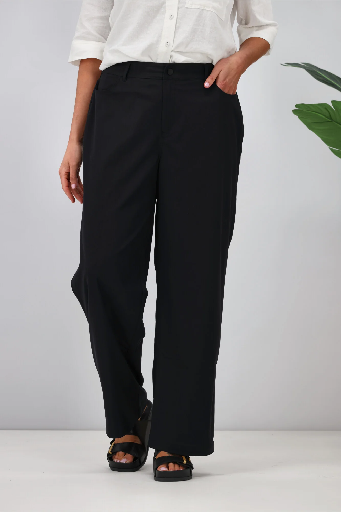 Skechers Slip Ins 4 Pocket Pant Black - Image 2