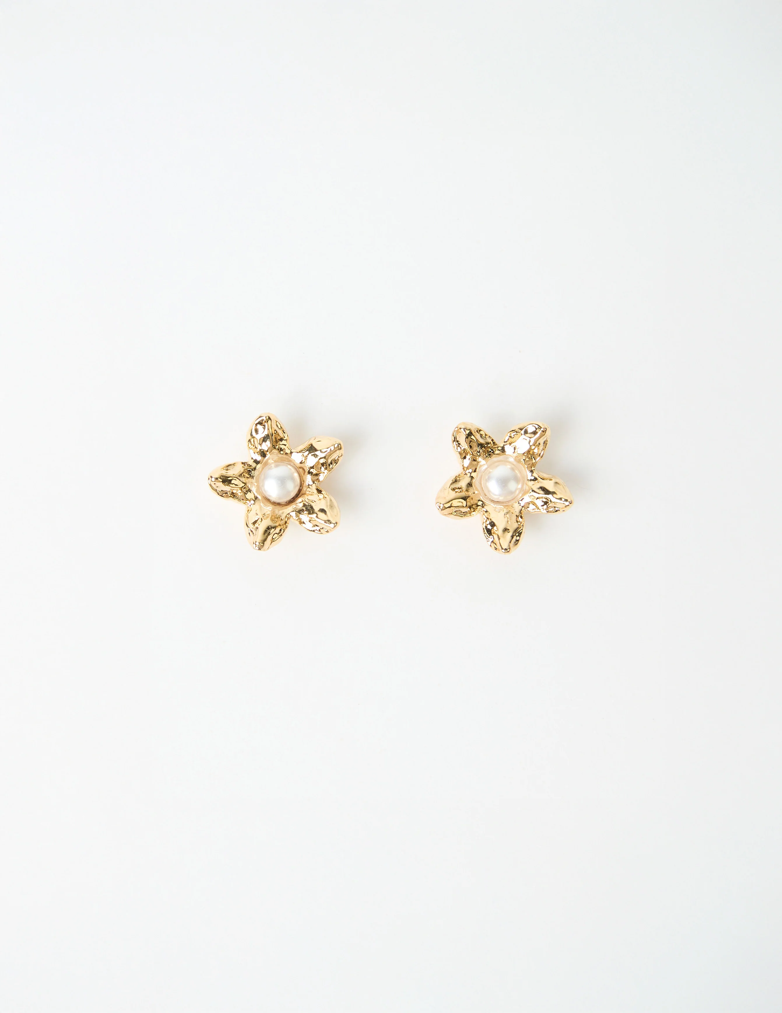Stella + Gemma Beaten Flower Earrings Gold