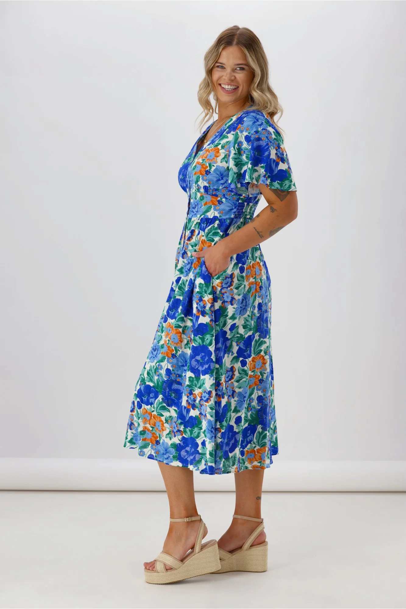Sunday Boho Romina Button Through Flutter Sleeve Dress Blue Floral Print - Image 5