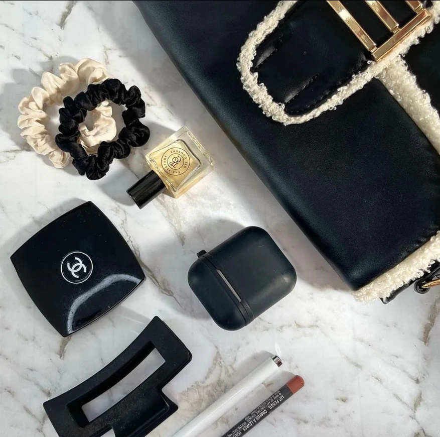 The Perfume Oil Company Rouge 10ml Roll On Perfume Oil - Image 4