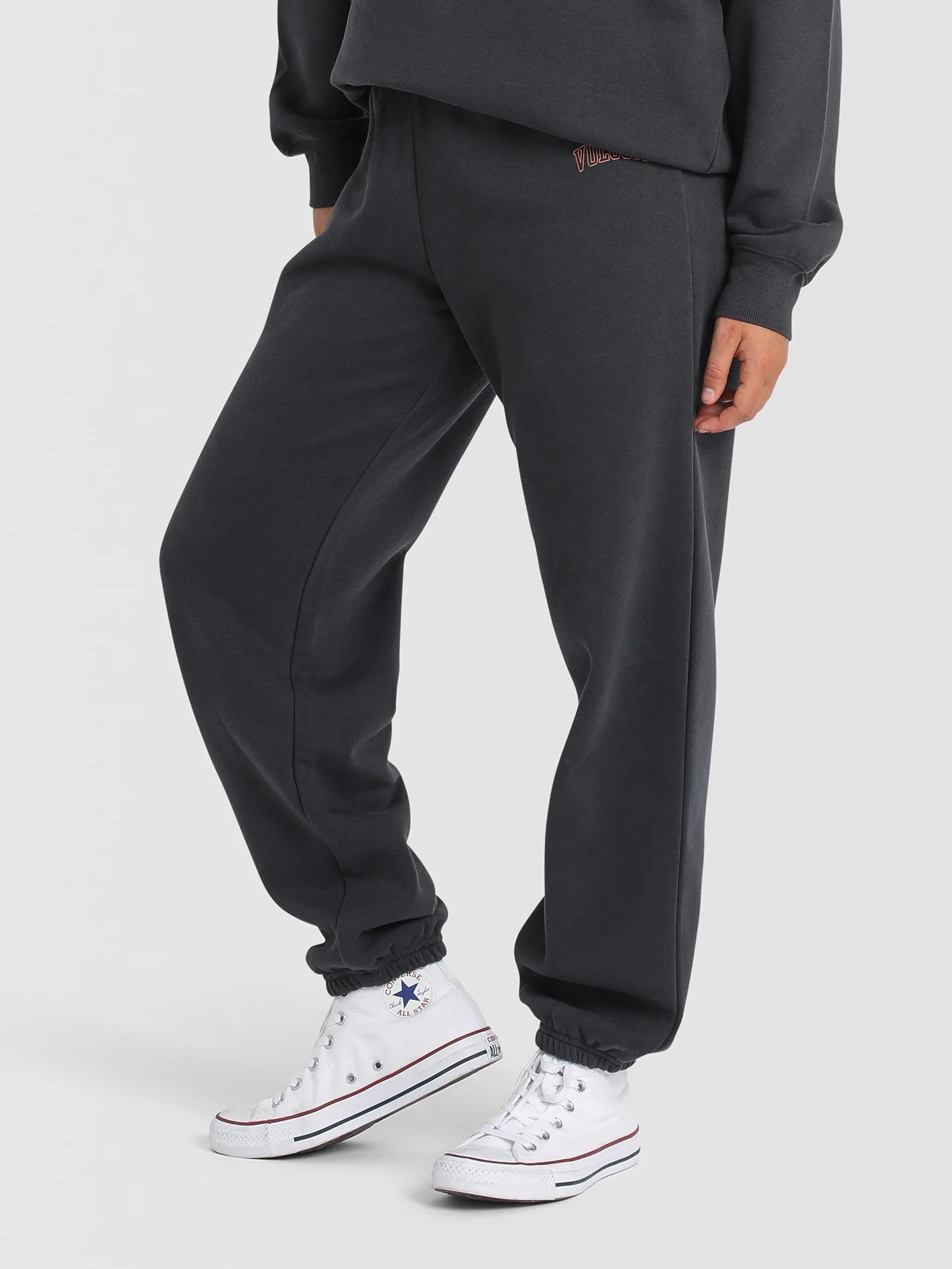 Volcom Get More Trackie Black - Image 4