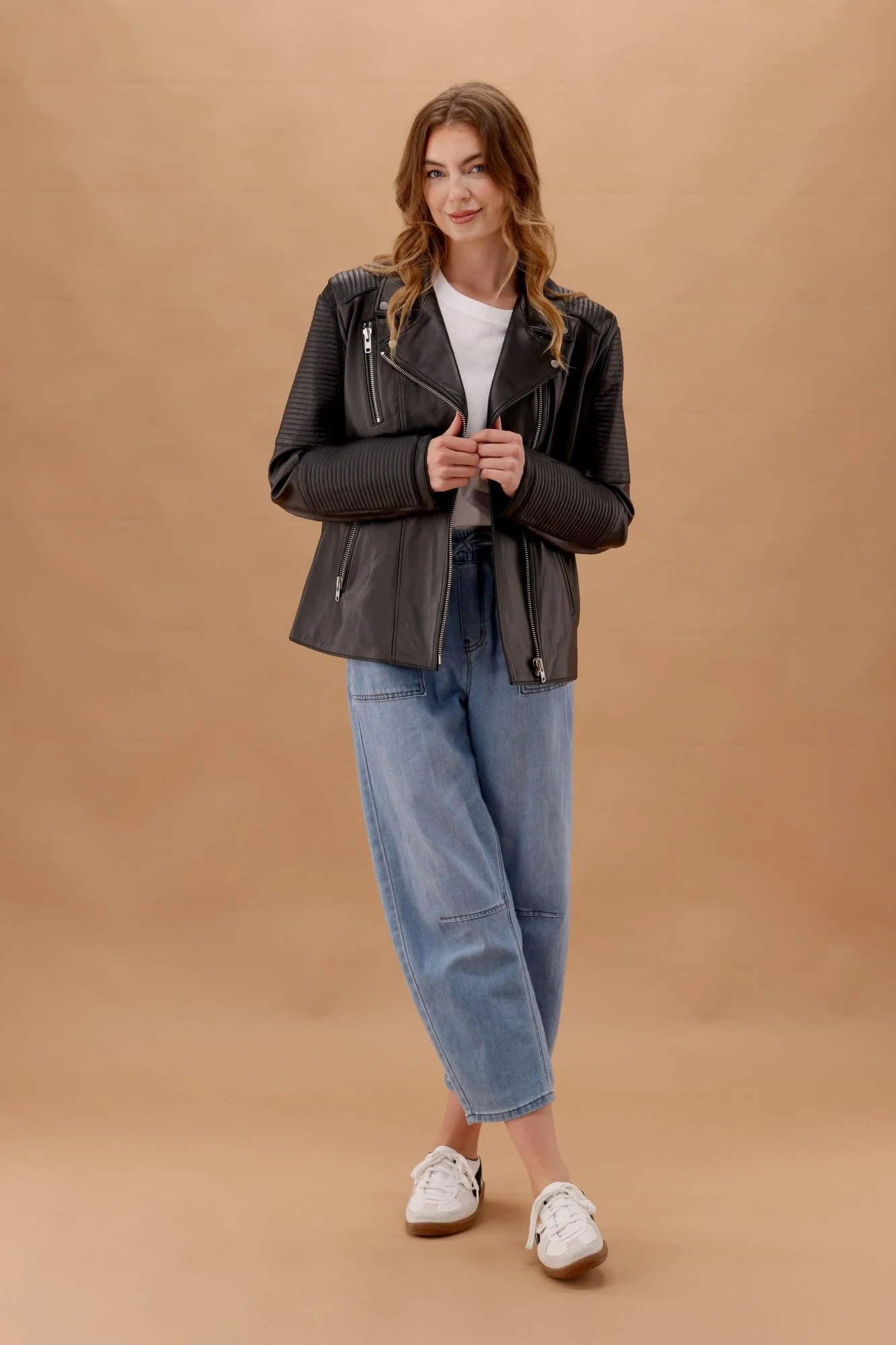 Wakee Barrel Jean Light Blue - Image 10